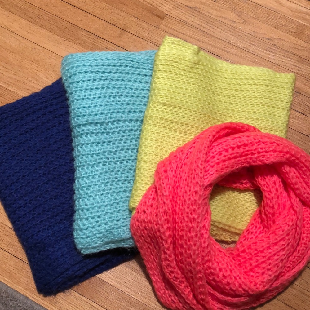 Scarfs
